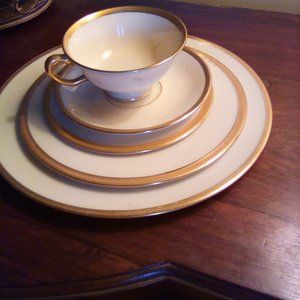 Lenox fine China in Tuxedo parrern